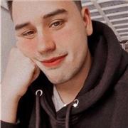 Profesor particular capaz de impartir materias de economía general y marketing (nivel básico)